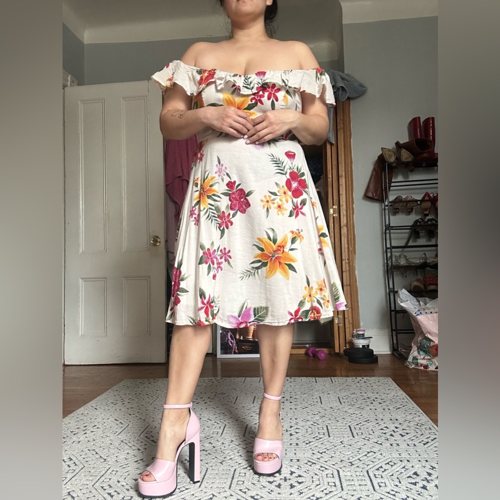 Off shoulder Old Navy Sun Dress
